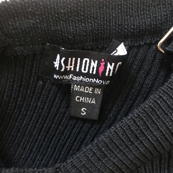 Fashion Nova off the shoulder crop top - Picture 2 of 2